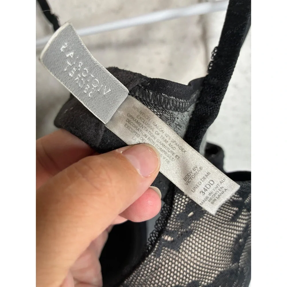 Victoria's Secret Body by Victoria Lined Demi Bra Black Lace 34DD 260186-DL3
